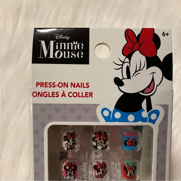 Disney Minnie Mouse Girls Colorful Press-On Nail Set - NEW - Picture 3 of 6